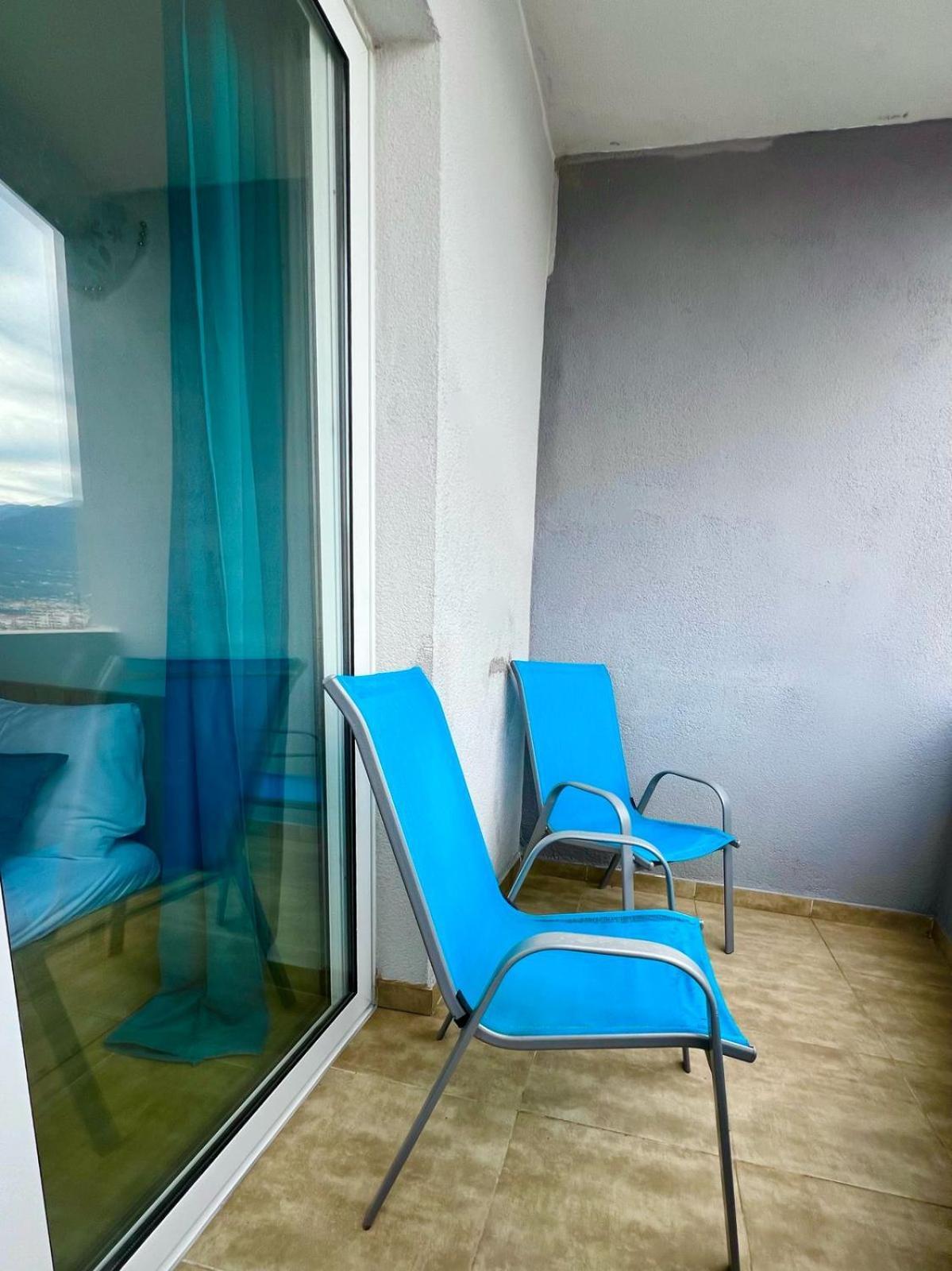 Alise Daire Bar Dış mekan fotoğraf