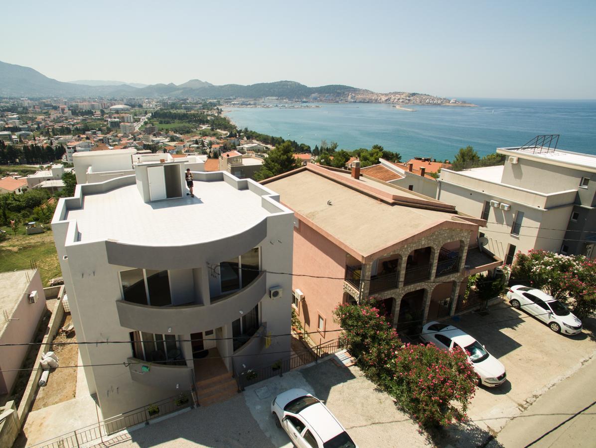 Alise Daire Bar Dış mekan fotoğraf